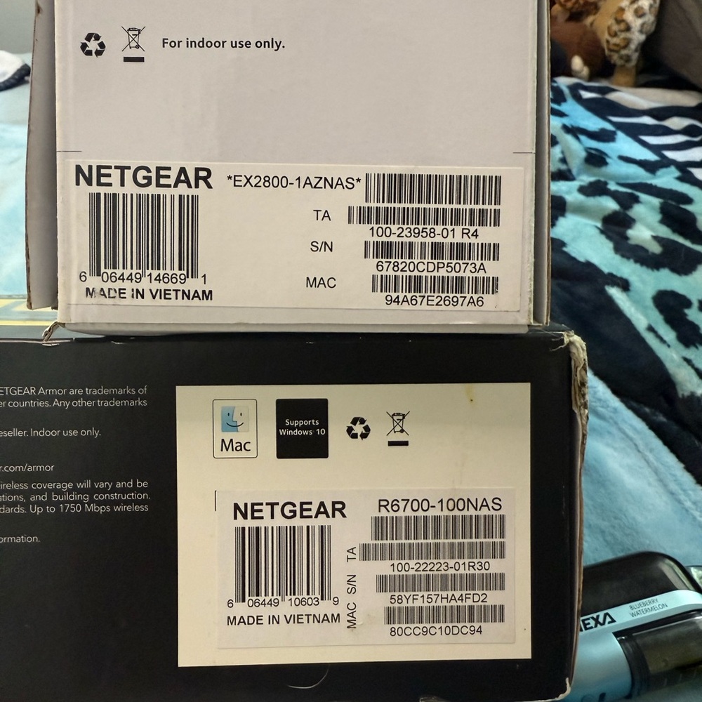 Netgear Dual-Band WiFi Range Extender and Router - Picture 2 of 4